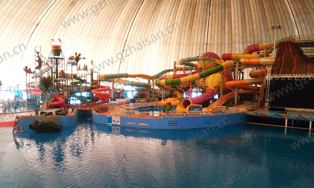 新疆燕窝水上乐园翻江倒海滑道 新疆燕窝水上乐园翻江倒海滑道