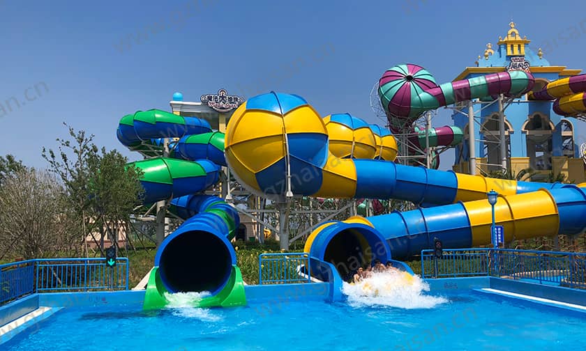 浙江宁波大目湾阿拉的海水上乐园巨龙传奇