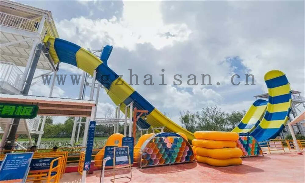 水上滑梯厂家直销，打造刺激水上乐园，亲子欢乐尽在其中