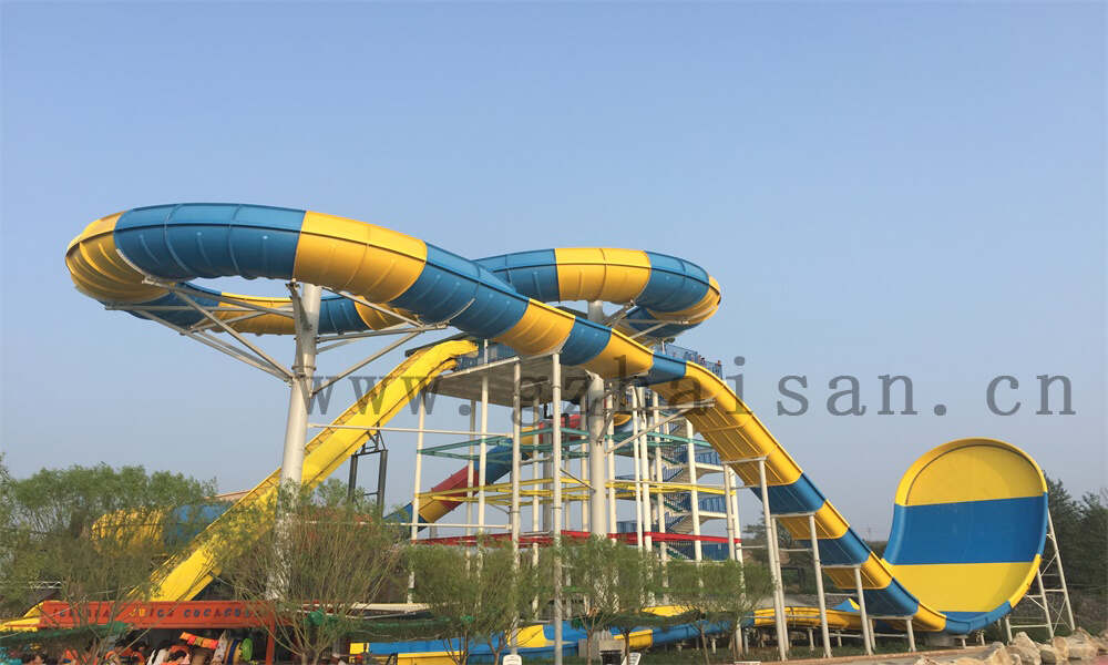 戏水乐园设备厂家：打造欢乐水上世界